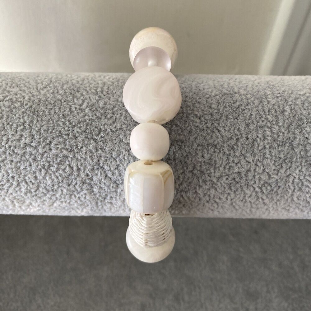 Mother of Pearl Beads & Silver Elegant Delicate Women’s Stretch Bracelet 7”
